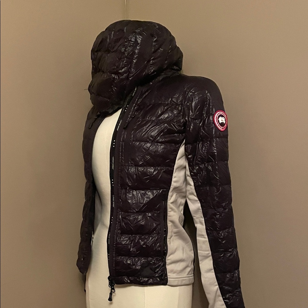 Canada Goose Women's Black and Cream Puffer Jacket